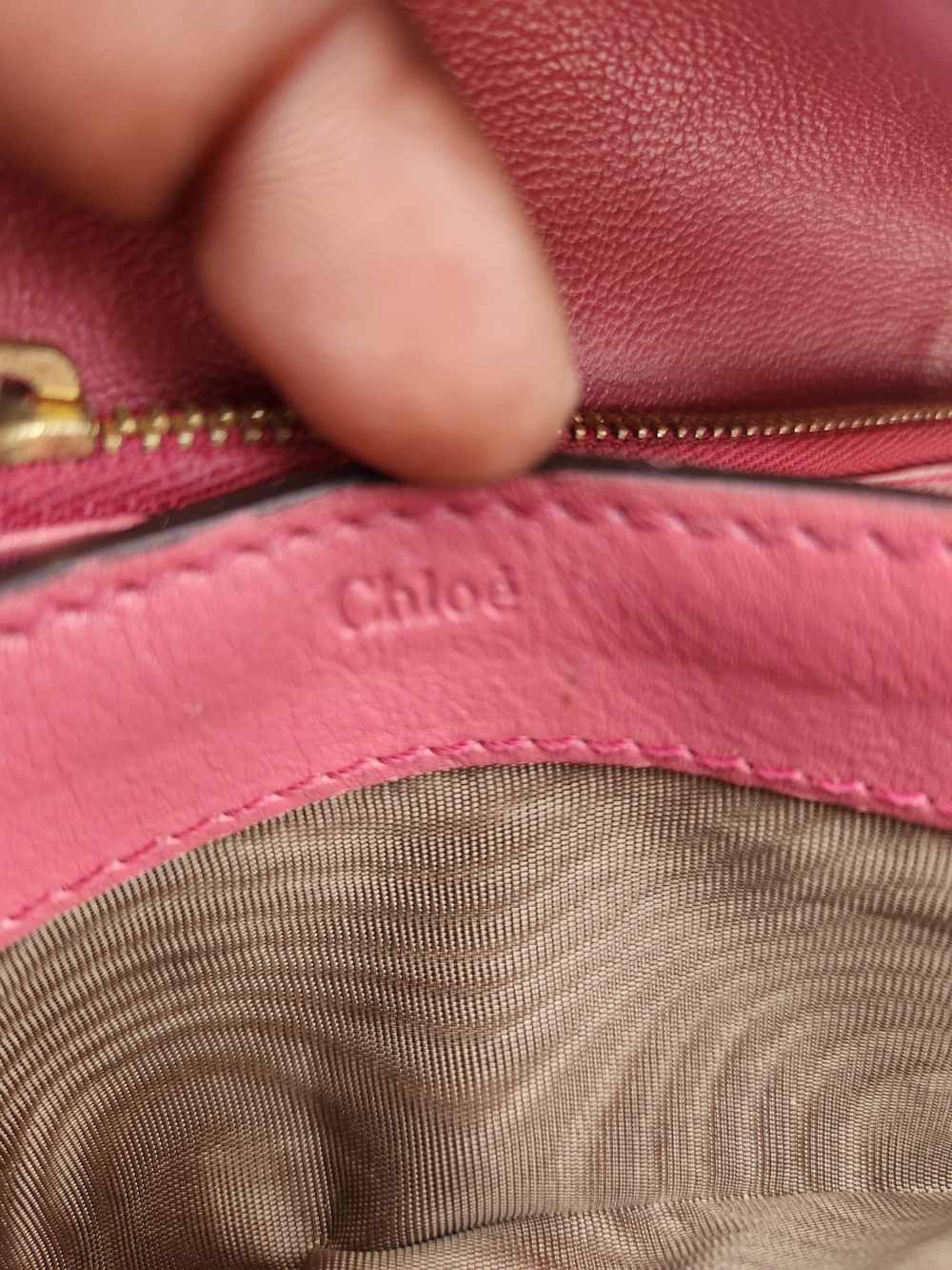 CHLOE Authentic Mauve Pink Leather Clutch with Gold-Tone Hardware - Picture 13 of 16